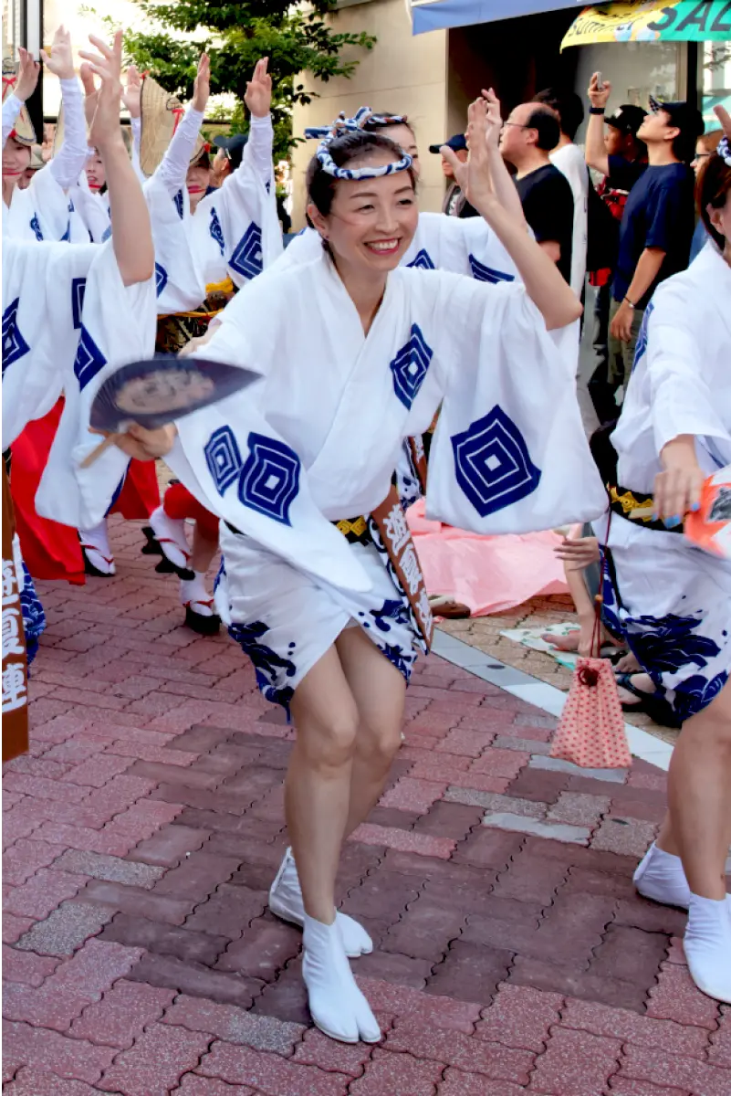 奴踊り